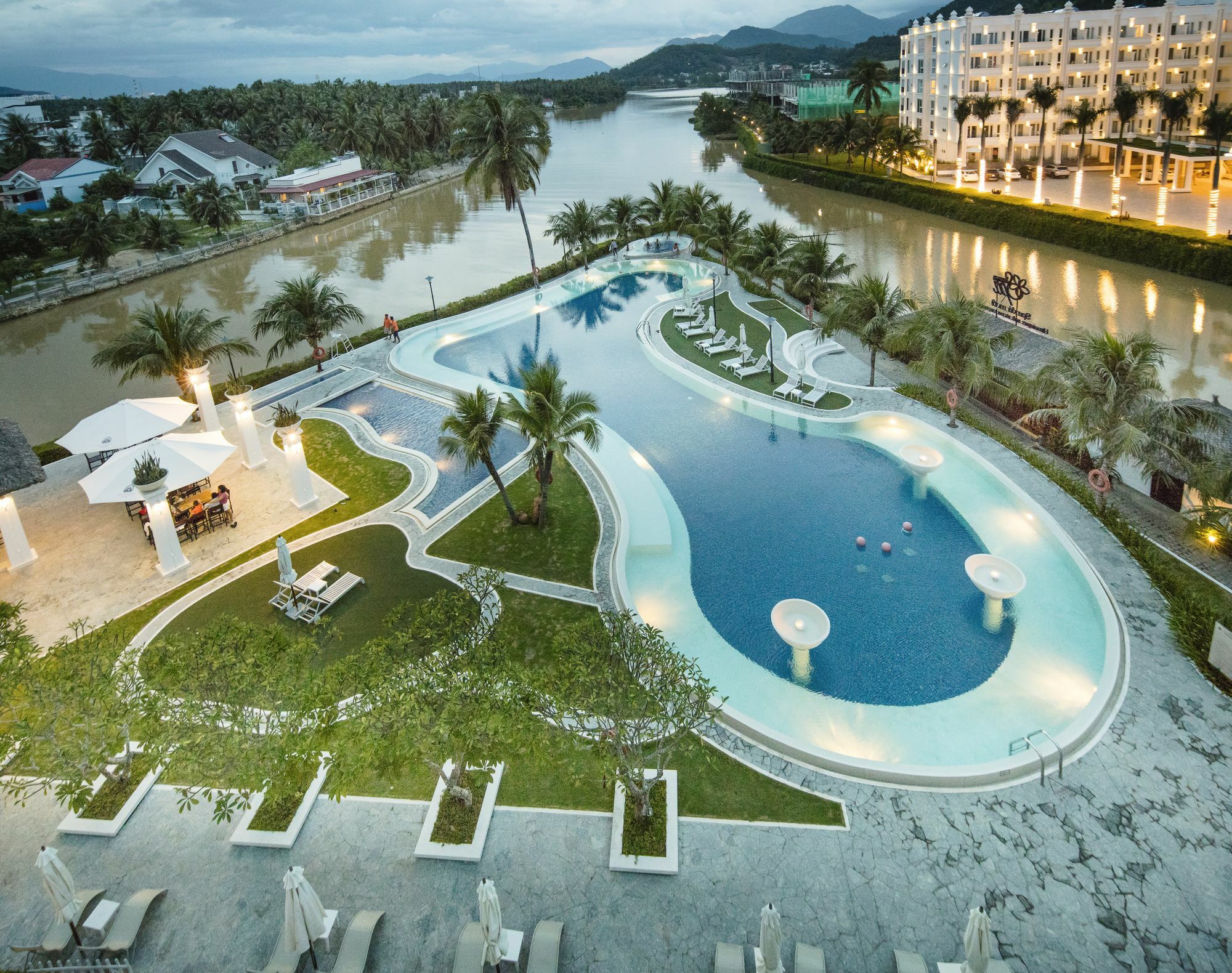 Cham Oasis Nha Trang Resort Condotel Экстерьер фото