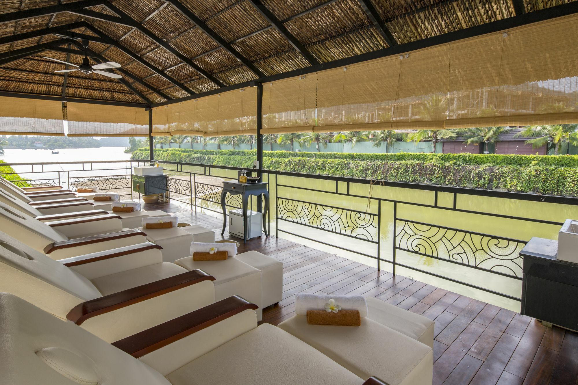 Cham Oasis Nha Trang Resort Condotel Экстерьер фото